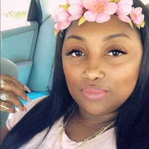 Meet your Posher, Latoya